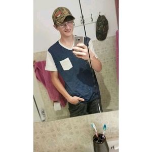 Meet your Posher, Zachery